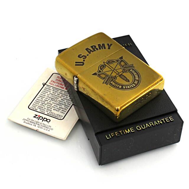 米軍放出品 zippo グリーンベレー特殊部隊 絶版/ヴィンテージ Zippo ジッポー 中古 2004年製造US ARMY グリーン