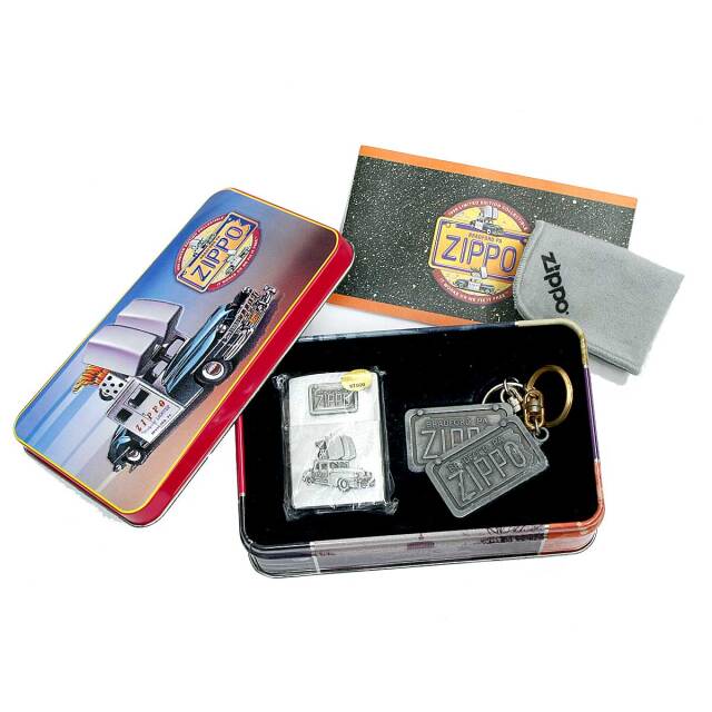限定品The Zippo Car Limited Edition 1998年 1998 LIMITED EDITION ZIPPO CAR COLLECTIBLE LIGHTER & KEY