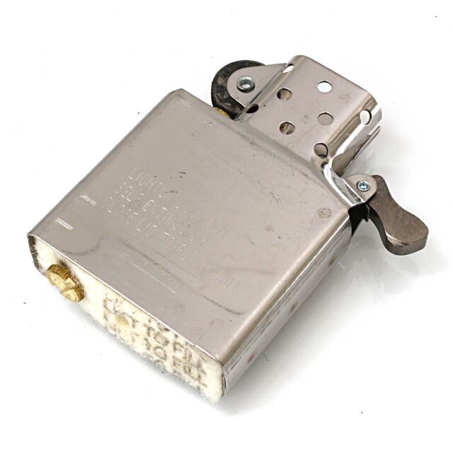 絶版/ヴィンテージ Zippo ジッポー 中古 2005年製造迷彩