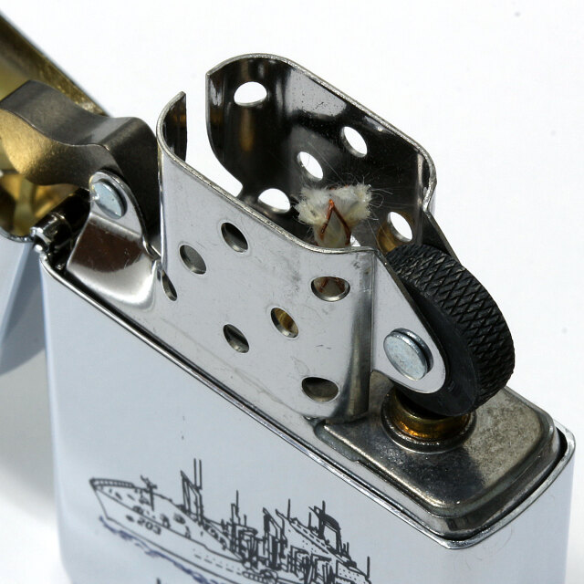 絶版/ヴィンテージ Zippo ジッポー 中古 2002年製造USNS Laramie T-AO
