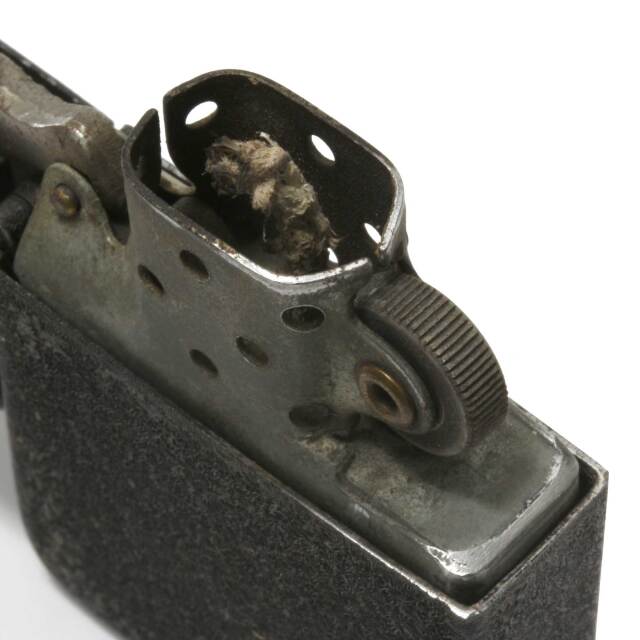 絶版/ヴィンテージ Zippo ジッポー 中古 1943年製造ブラック