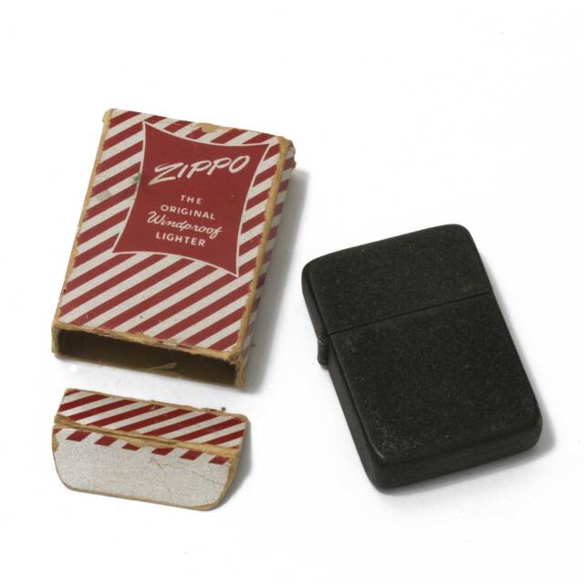 絶版/ヴィンテージ Zippo ジッポー 中古 1943年製造ブラック
