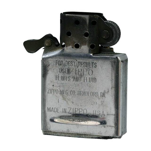 絶版/ヴィンテージ Zippo ジッポー 中古 2009年製造機動戦士ガンダム