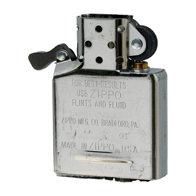 絶版/ヴィンテージ Zippo ジッポー 中古 2001年製造千と千尋の神隠し