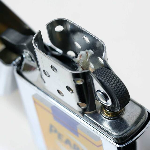 絶版/ヴィンテージ Zippo ジッポー 中古 2005年製造レトロたばこ