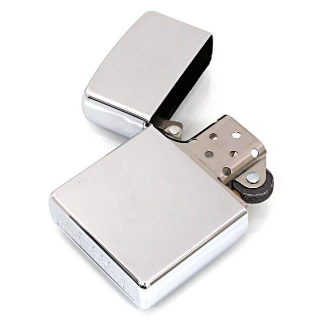 絶版/ヴィンテージ Zippo ジッポー 中古 2004年製造No.200 ブラッシュ