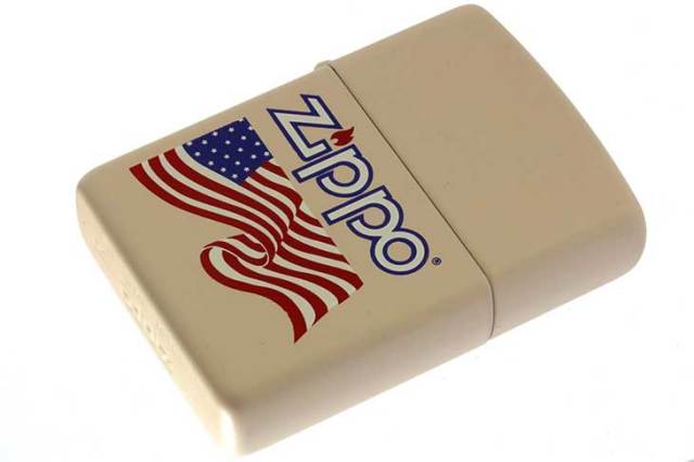 Zippo ジッポー 絶版・1995年製造 クリームマットベース アメリカ国旗 FLAG メール便可