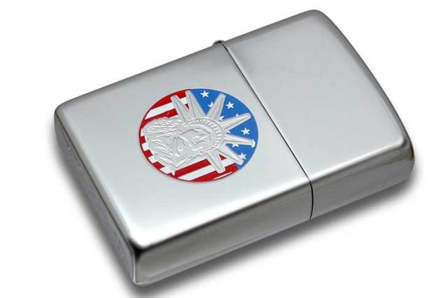 Zippo ジッポー 絶版・2003年製造 自由の女神 アメリカ国旗背景 メール便可