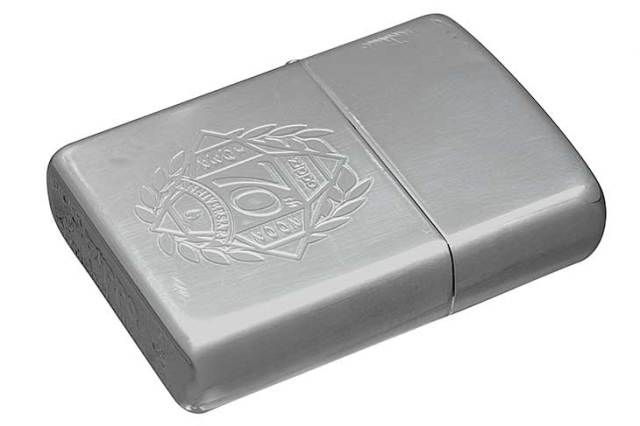 Zippo ジッポー 絶版・2002年製造 70th Anniversary Silver Plate SP-02