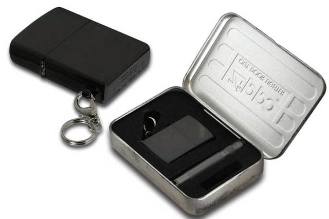 ZIPPO 1995年製　缶ケース入り　貴重品　新品未使用