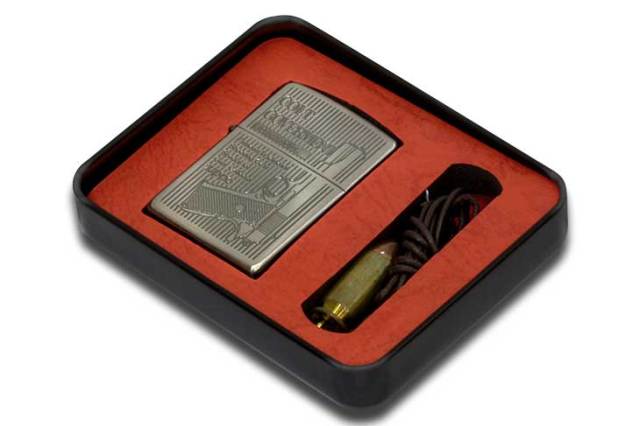 Zippo ジッポー 絶版・1994年製造 HAND SHOT ZIPPO COLT