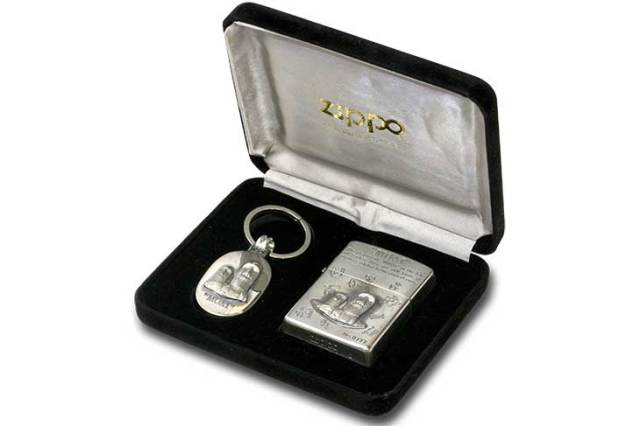 zippo ジッポ　モアイ　限定品 Zippo ジッポー 絶版・1994年製造 MOAI モアイ 特別限定品