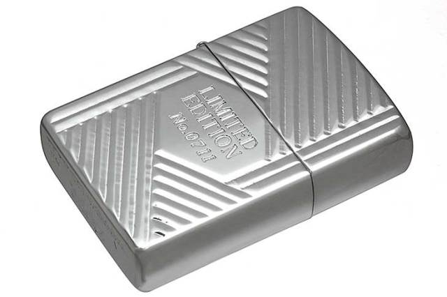 Zippo ジッポー 絶版・1996年製造 LIMITED EDITION オイルタンク付き No.0711