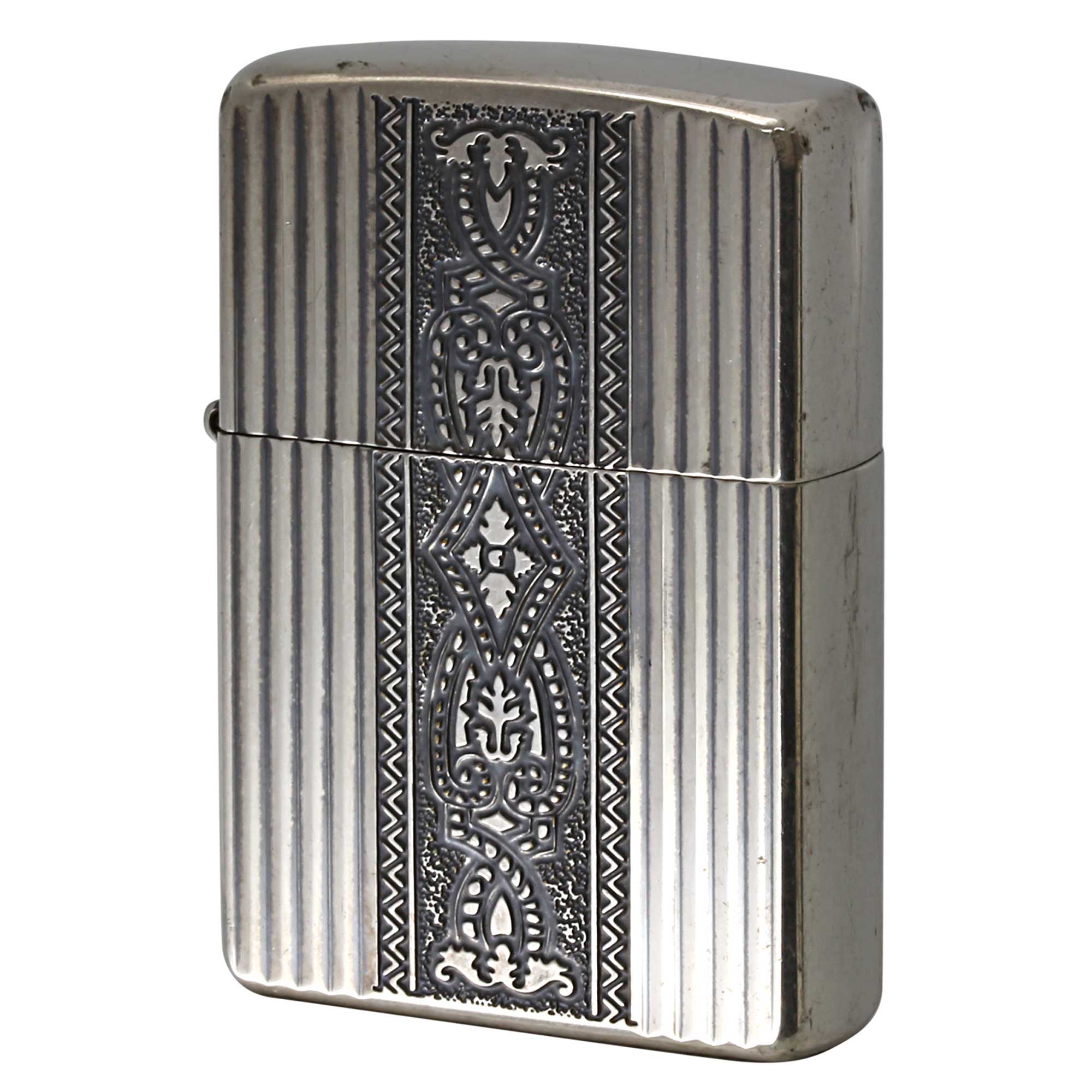 絶版/ヴィンテージ Zippo ジッポー 中古 2005年製造 アラベスクデザイン V刃彫刻 いぶし仕上げ  [C]使用感あり傷汚れあり