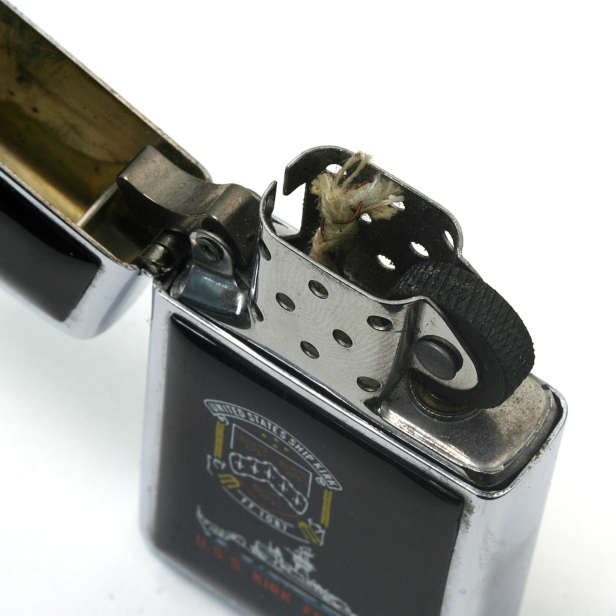 絶版/ヴィンテージ Zippo ジッポー 中古 1987年製造 USS Kirk, FF-1087 米海軍 フリゲート艦 スリムタイプ  [A]使用感少なく状態が良い