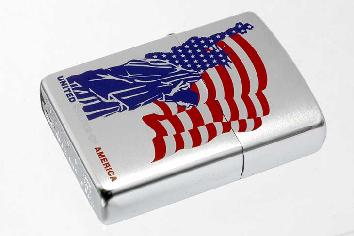Zippo ジッポー 絶版・2000年製造 自由の女神 アメリカ国旗柄 メール便可